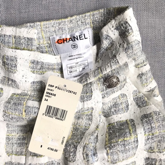 Chanel Vintage Tweed Midi Skirt 2009 Runway Look - Picture 5 of 7